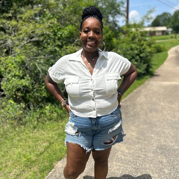 Meet your Posher, Shana - Picture 1 of 1